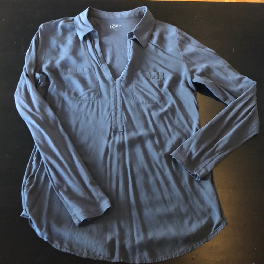 Grey collared long sleeve top